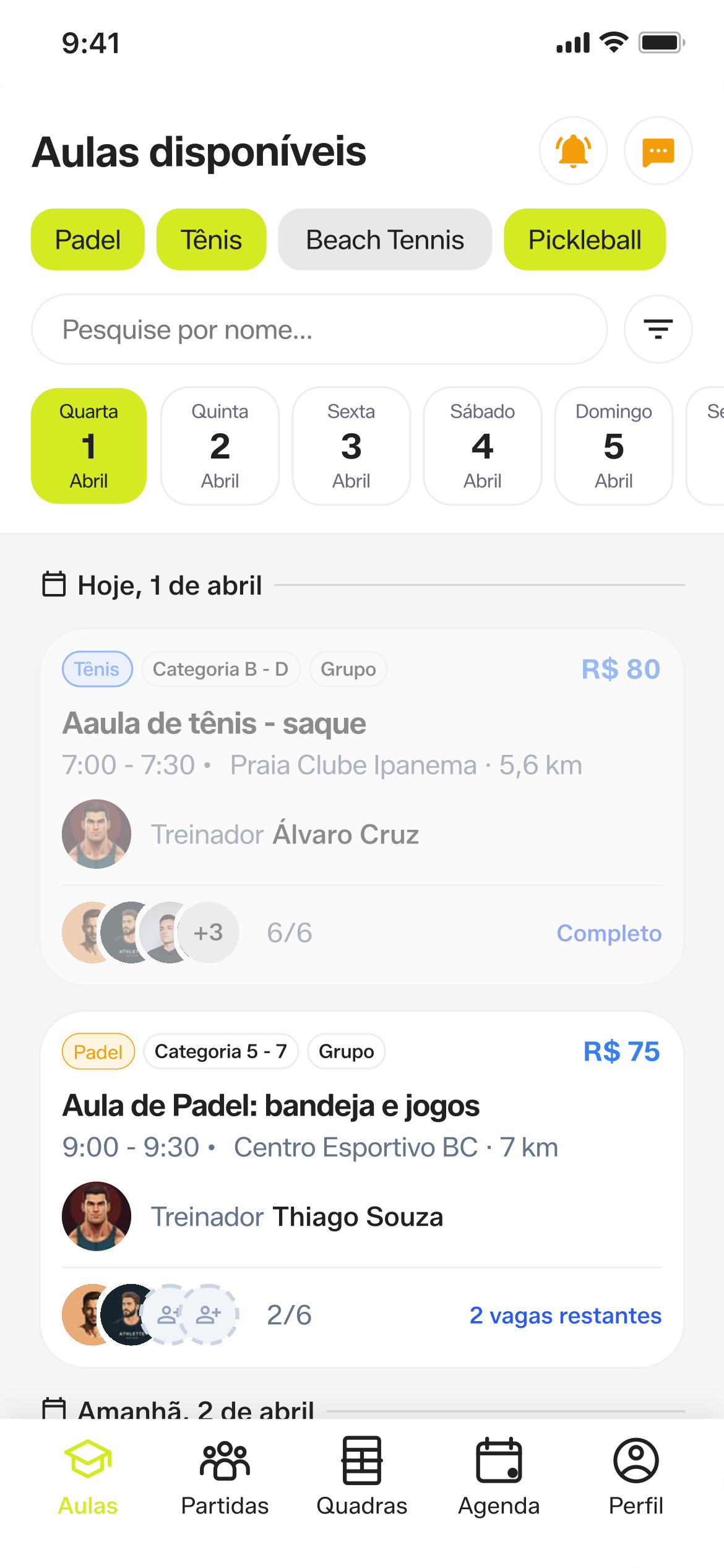 Tela do app Quadraclub com aulas de padel e tênis disponíveis e valor por aluno