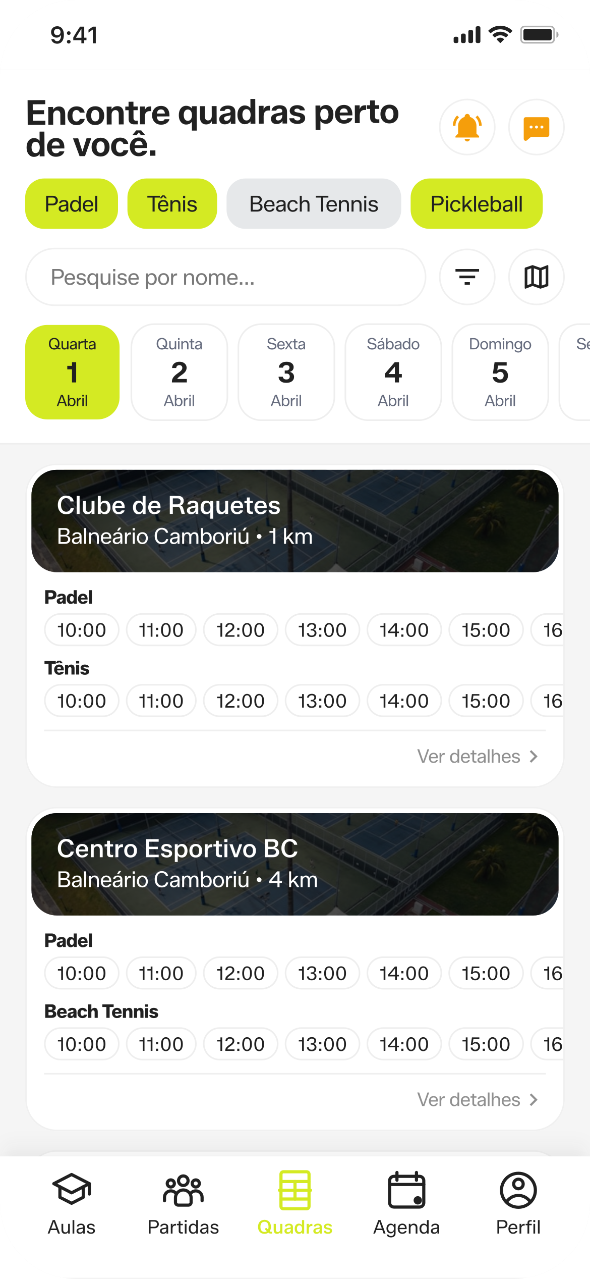 Tela do app Quadraclub com quadras próximas e horários livres para alugar